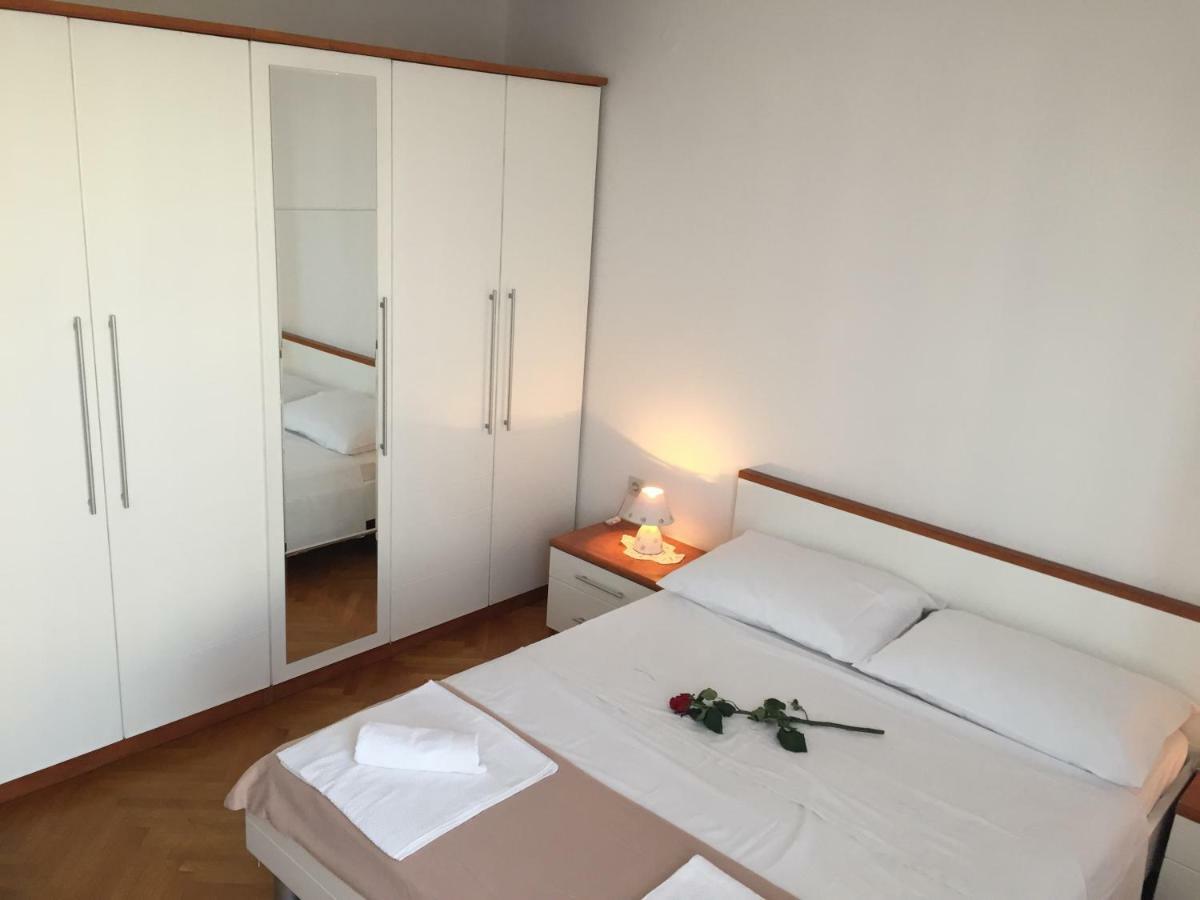Apartment Trstenik Split Exterior foto